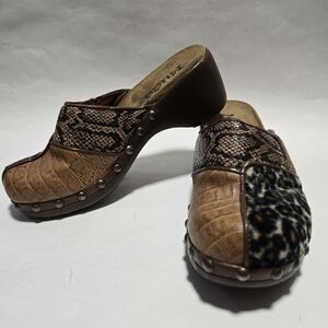 Mudd French Clogs Size 7.5 Y2K Faux Snakeskin Leopard Print Studded 2000s